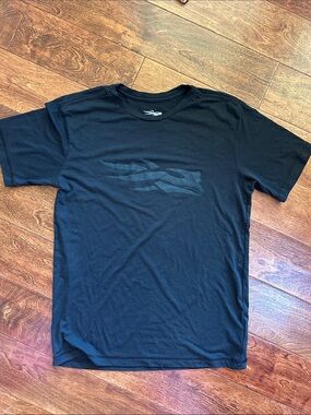 Men's Black Short Sleeve Crew Neck Tee with Subtle Chest Graphic
